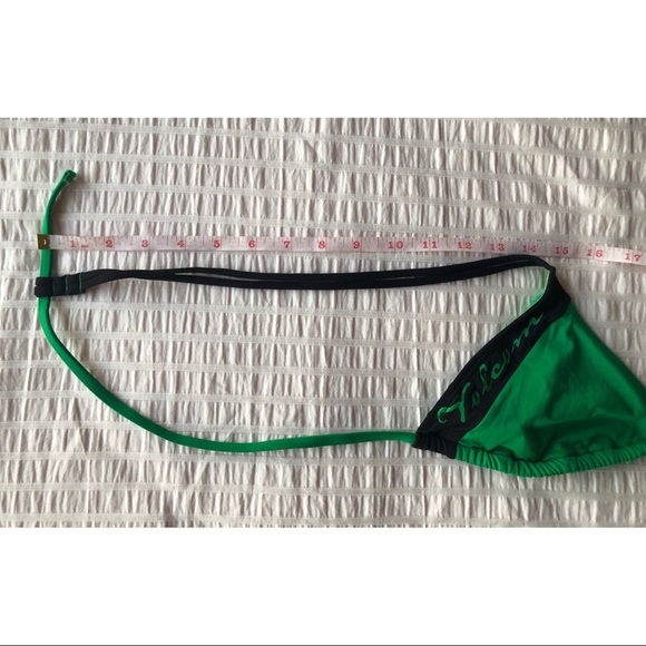 NWOT Volcom Kelly Green Triangle Bathing Suit Top - Picture 7 of 8